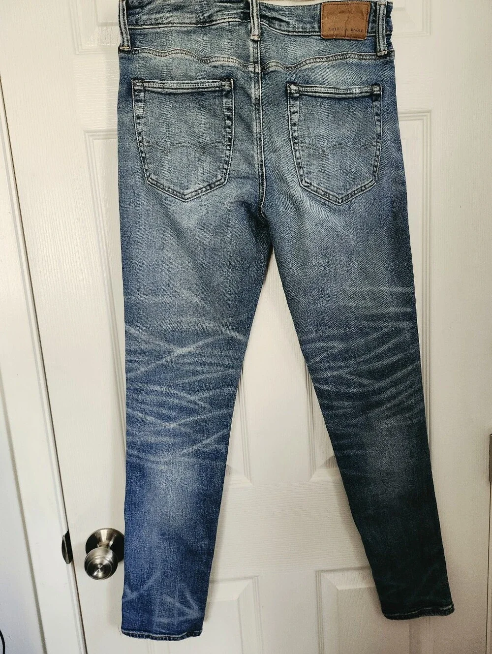 American Eagle Outfitters Light Blue Skinny Jeans, Distressed